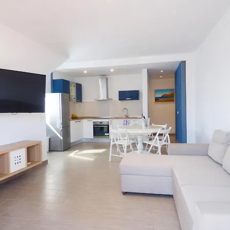 בית נופש Casa Montana Clara פאמארה